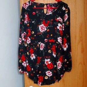 Torrid Floral Blouse Black and Red size 1x
